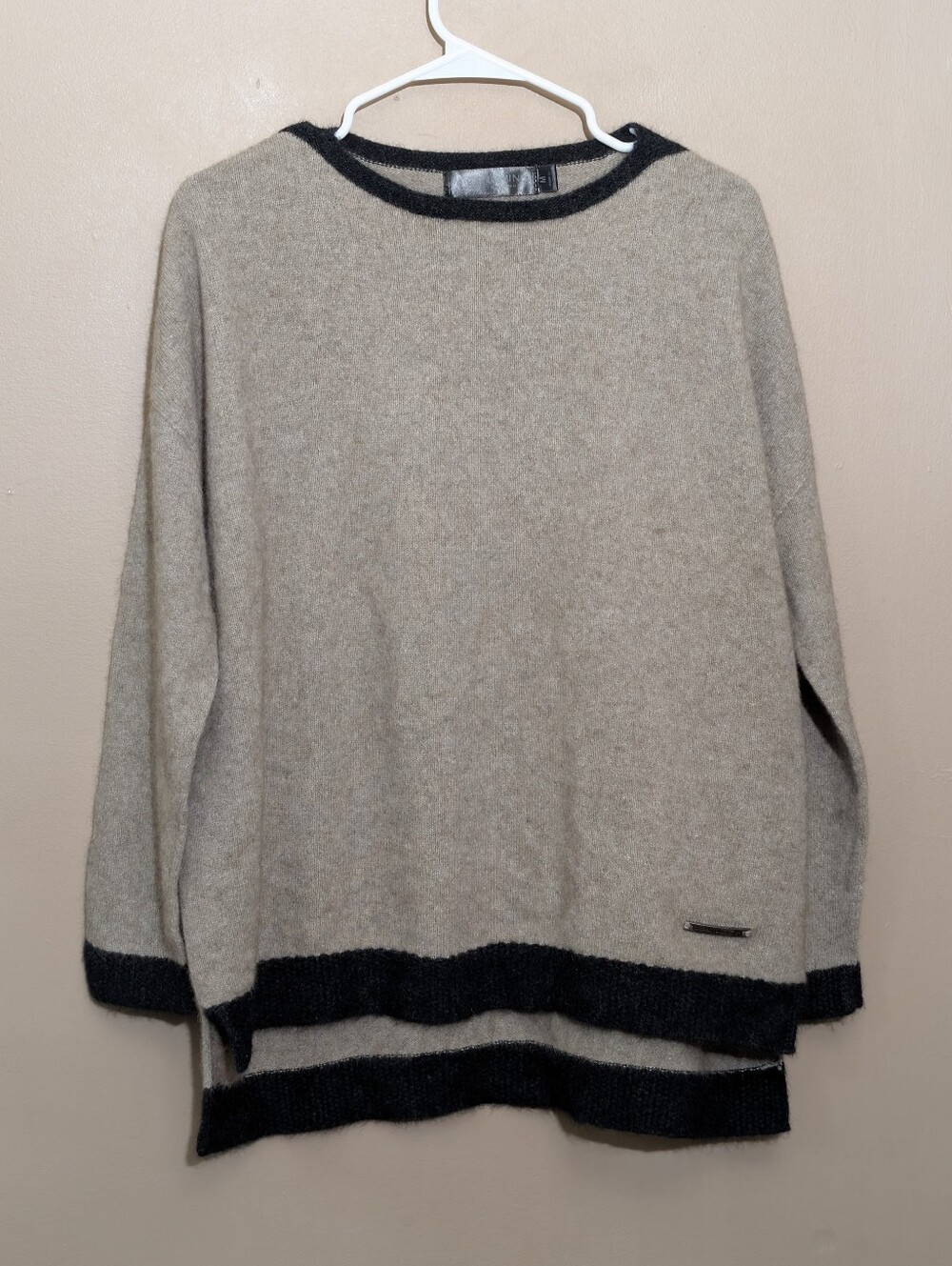 Merinomink Boxy High low TwoTone Sweater size Medium